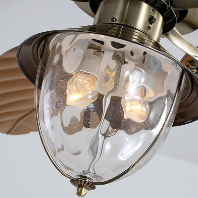 Modernes dekoratives unsichtbares einziehbares Fernsteuerungsblatt 4100k Crystal Ceiling Fan With Light