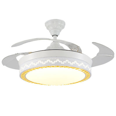 Moderner dekorativer weißer faltbarer Deckenlüfter 5250lm 70W mit Licht für Haus