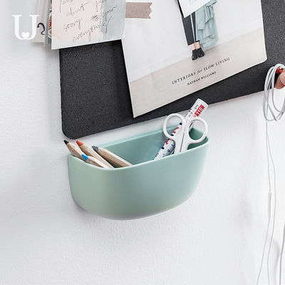 0-1L pp. an der Wand befestigtes Magazin mit Verteilungs-Küchen-Badezimmer
